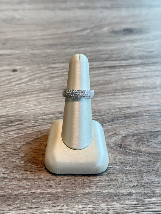 1.10 CTW Pavé Half Eternity Band